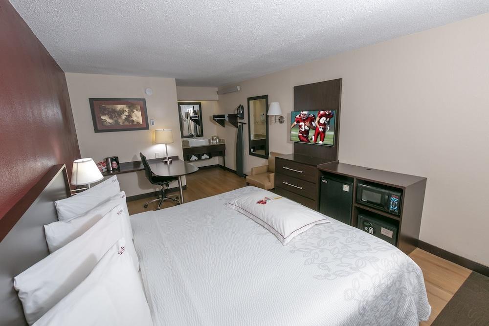 Red Roof Inn Plus+ Chicago - Naperville Zewnętrze zdjęcie